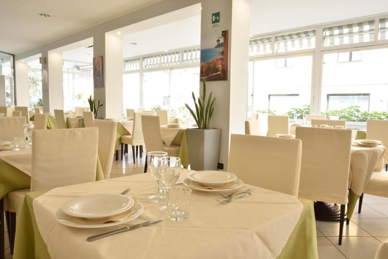 Hotel Ristorante La Marina Mhotelsgroup 圣巴特罗摩艾美尔 外观 照片